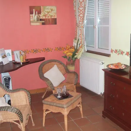 Les Etangs De Guibert 3* Neufchatel-en-Saosnois