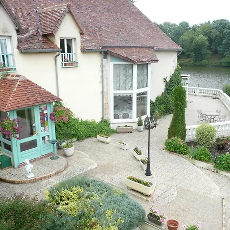 Les Etangs De Guibert Hotel