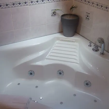 Les Etangs De Guibert 3*