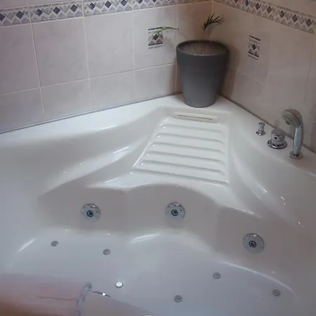 Les Etangs De Guibert 3*