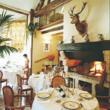 فندق Les Etangs De Guibert