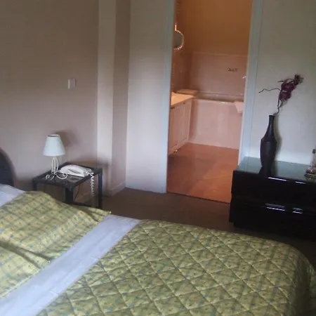 Les Etangs De Guibert فندق