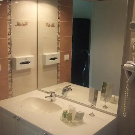 Les Etangs De Guibert فندق Neufchâtel-en-Saosnois