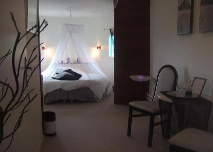 Ξενοδοχείο Les Etangs De Guibert Neufchâtel-en-Saosnois