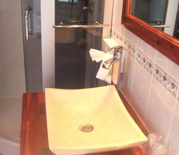 Les Etangs De Guibert Hotel 3*